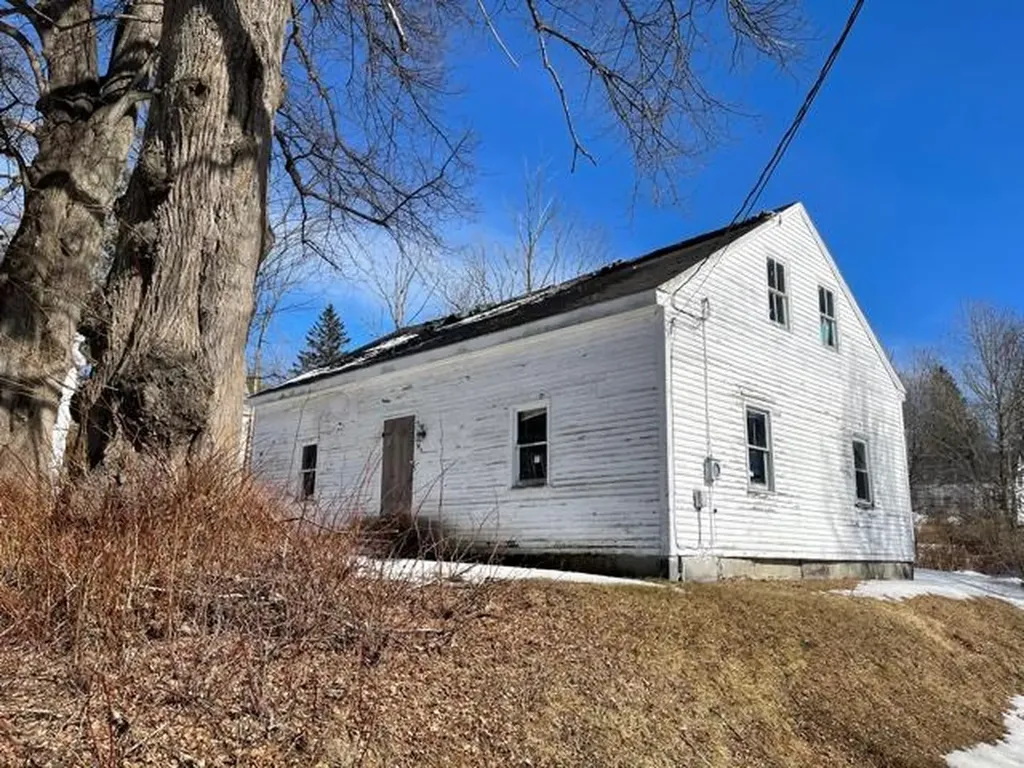62 Green Street Thomaston ME 04861
