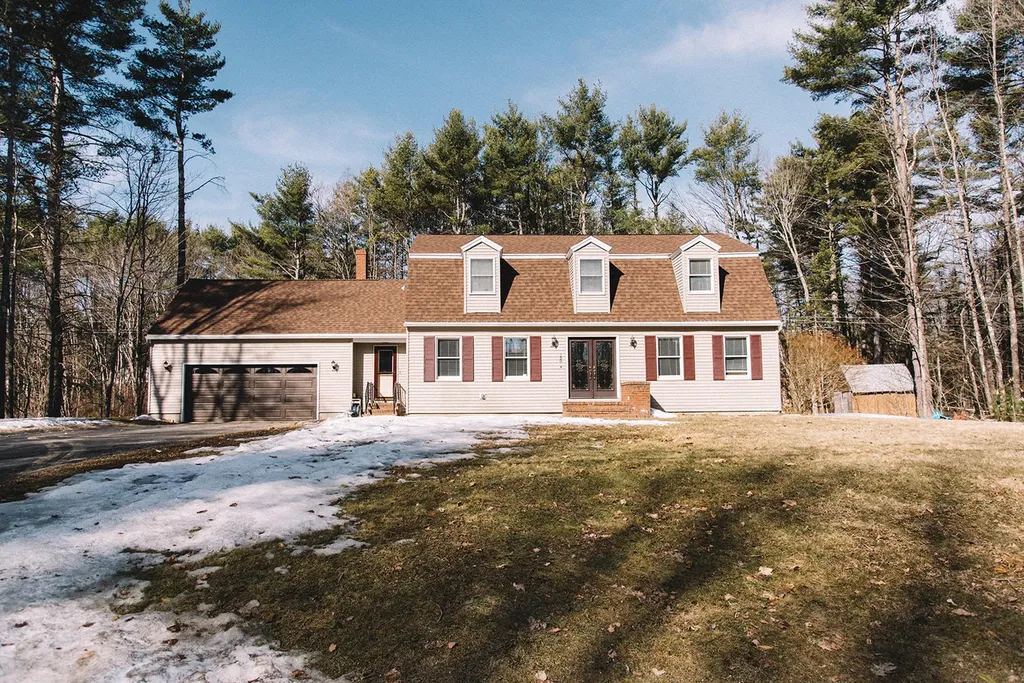150 Cedarwood Road Auburn ME 04210