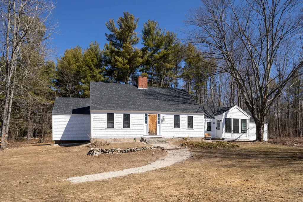 668 Williams Road Lyman ME 04002
