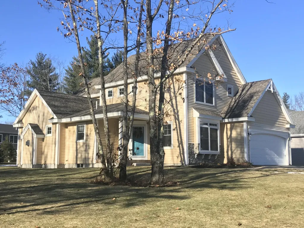 8 Maneta Drive Saco ME 04072