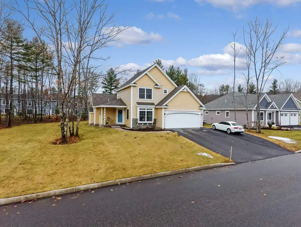 8 Maneta Drive Saco ME 04072