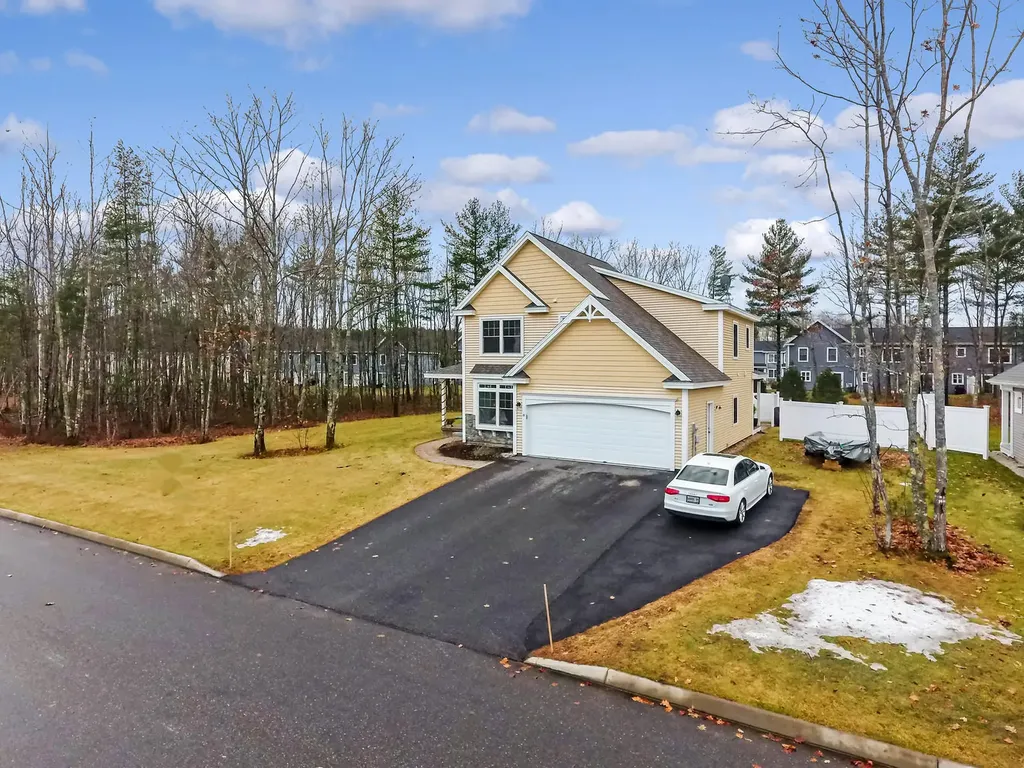 8 Maneta Drive Saco ME 04072