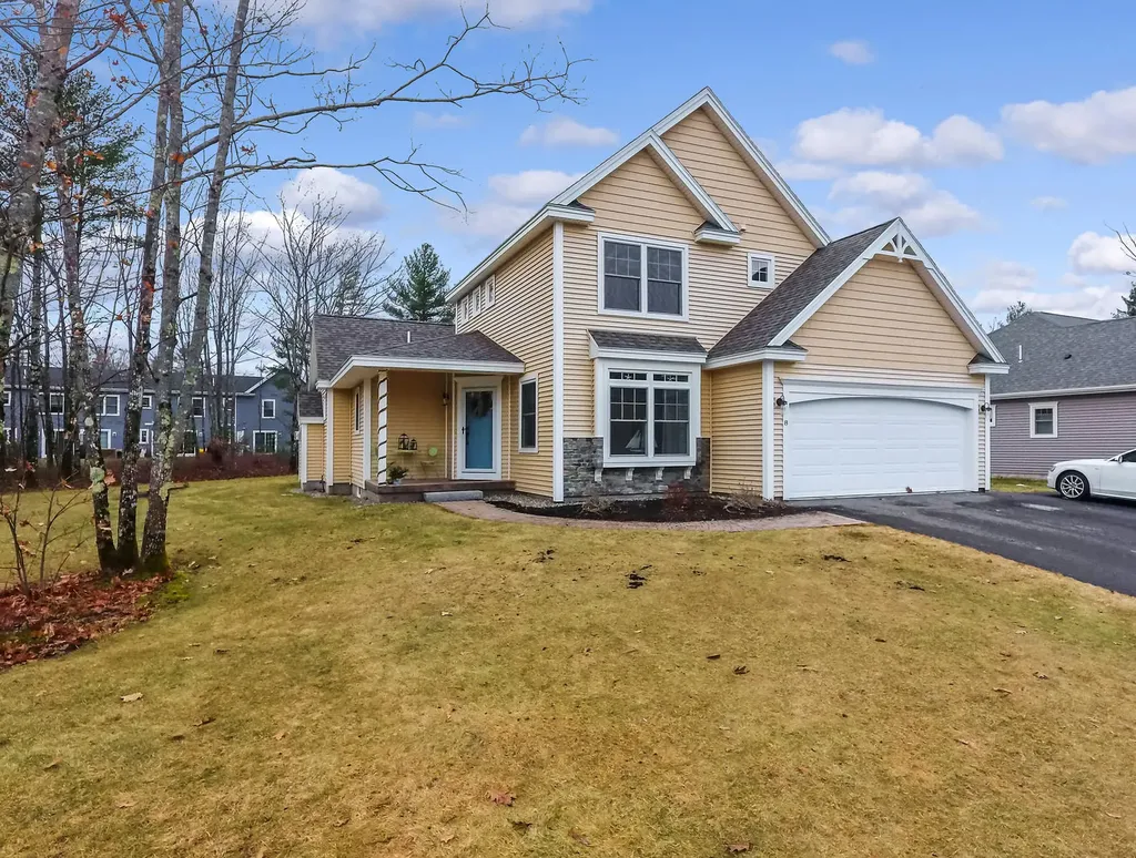 8 Maneta Drive Saco ME 04072