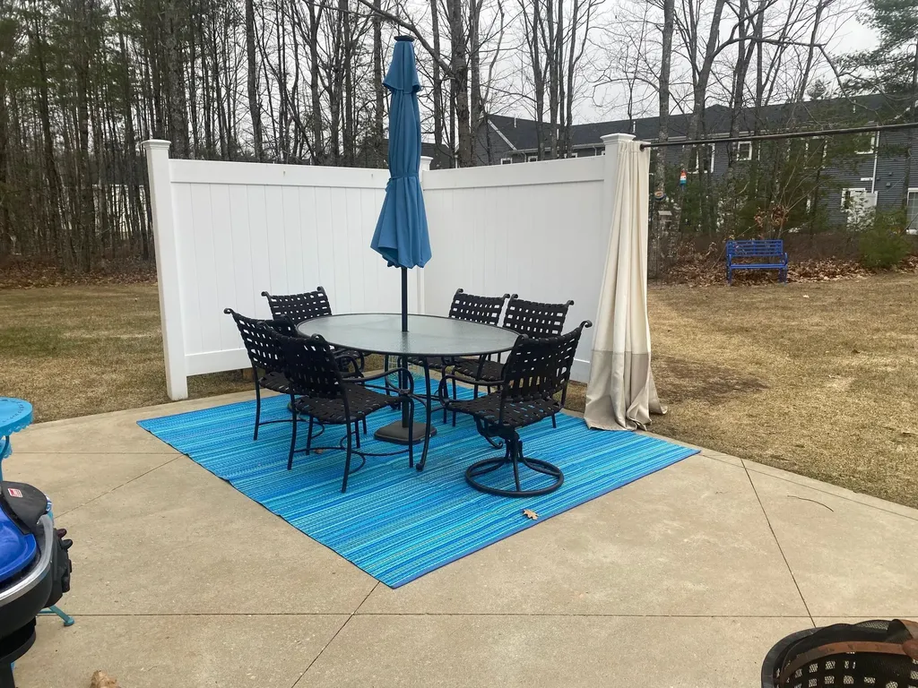 8 Maneta Drive Saco ME 04072