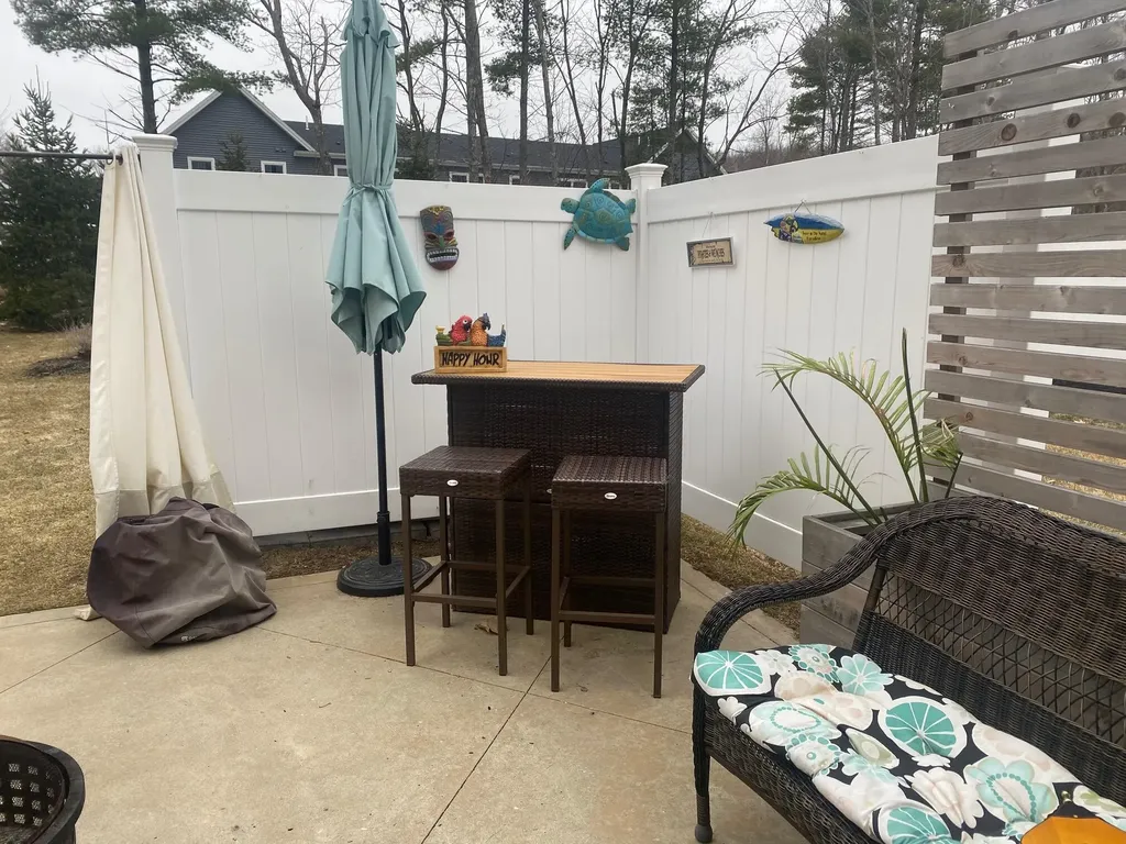 8 Maneta Drive Saco ME 04072