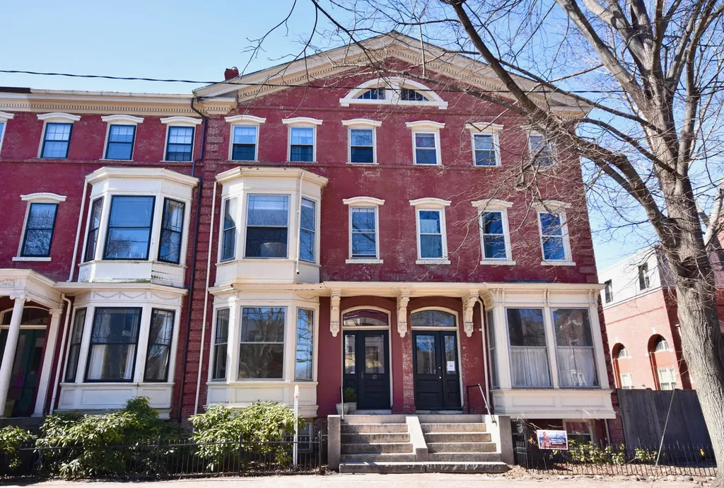 89 Pine Street Portland ME 04102