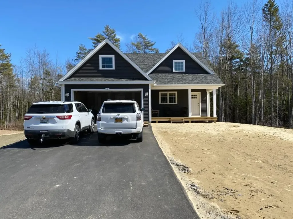 10 Beacon Drive Brunswick ME 04011