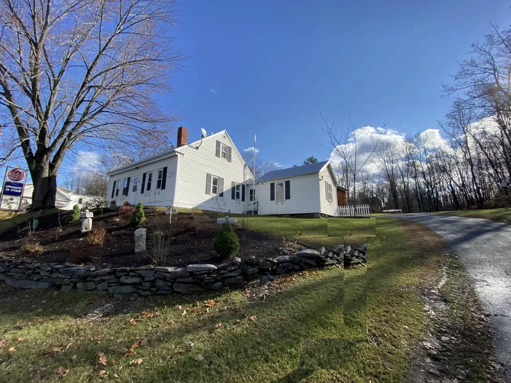14 West Front Street Skowhegan ME 04976