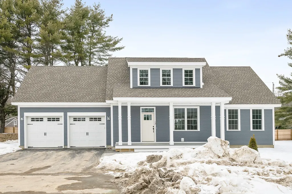 16 Black Sparrow Drive Portland ME 04102