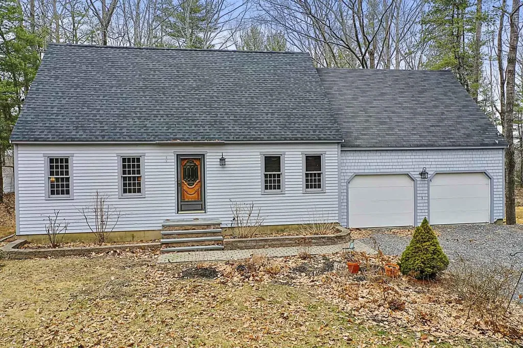 31 Donica Road York ME 03909