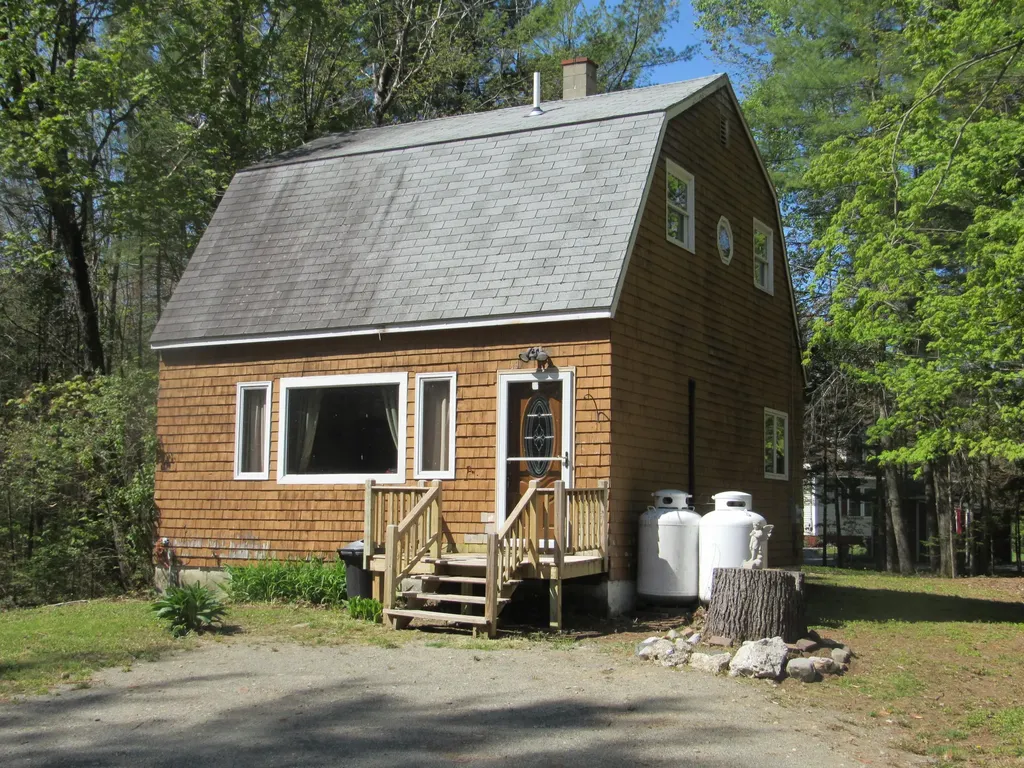 25 Horn Hill Road Fairfield ME 04937