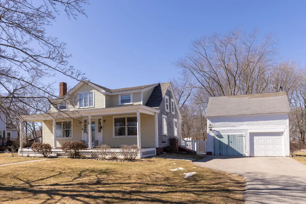 291 Pleasant Street Eliot ME 03903