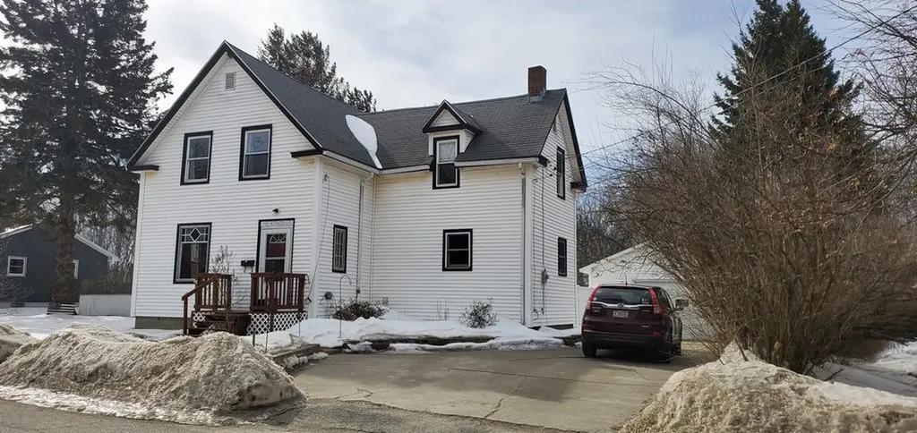 45 Kings Court Brewer ME 04412