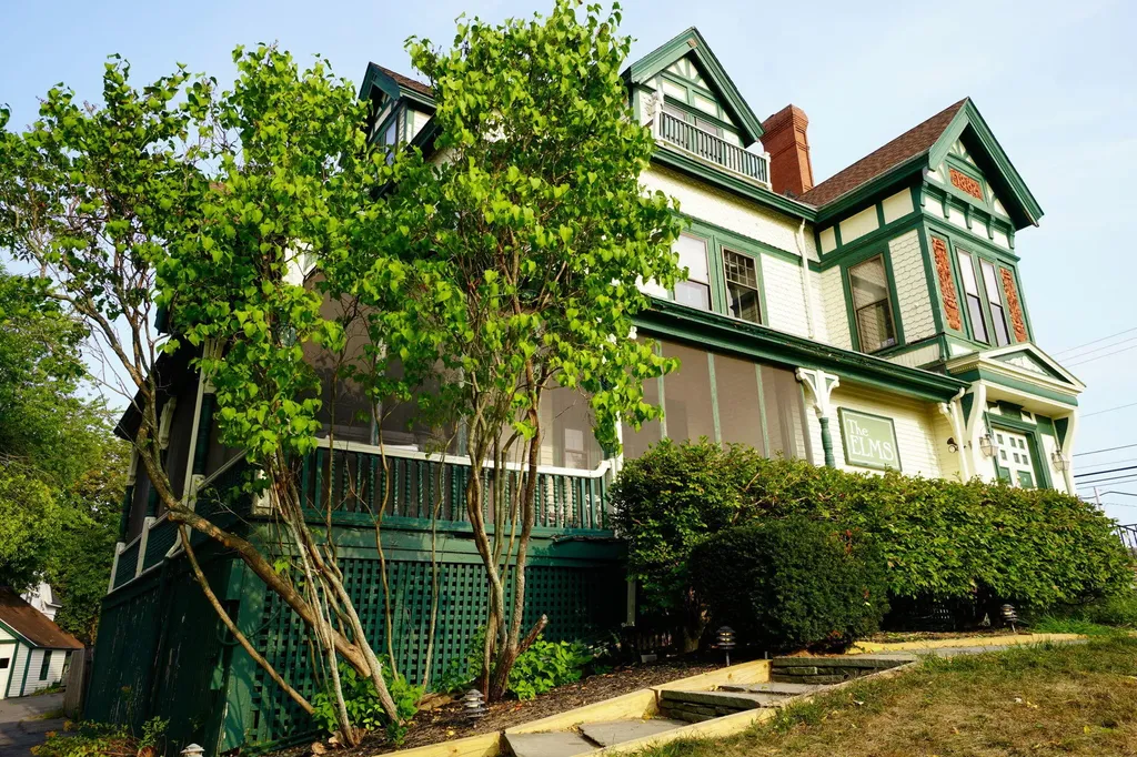 102 Cumberland Street Westbrook ME 04092