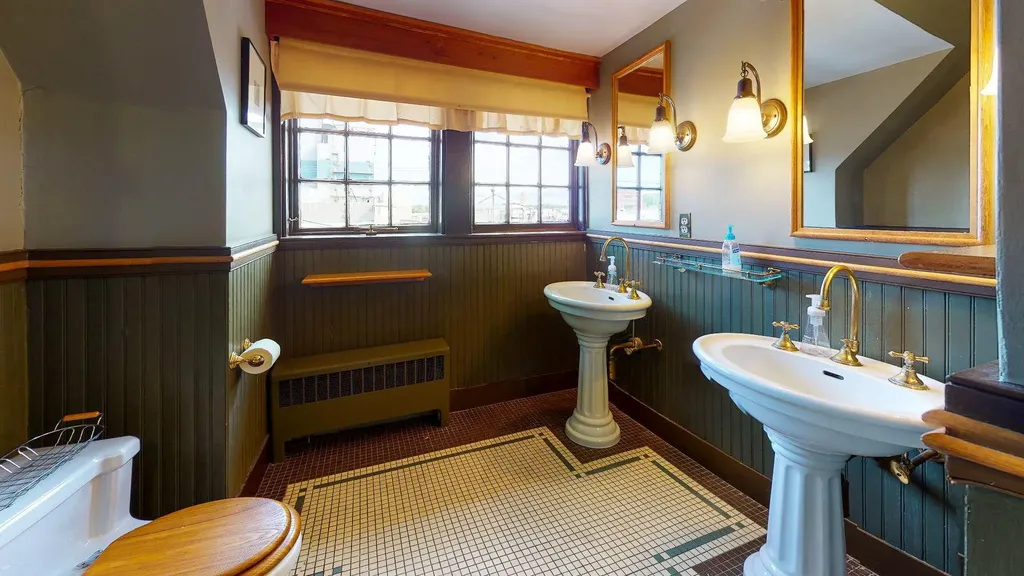 102 Cumberland Street Westbrook ME 04092