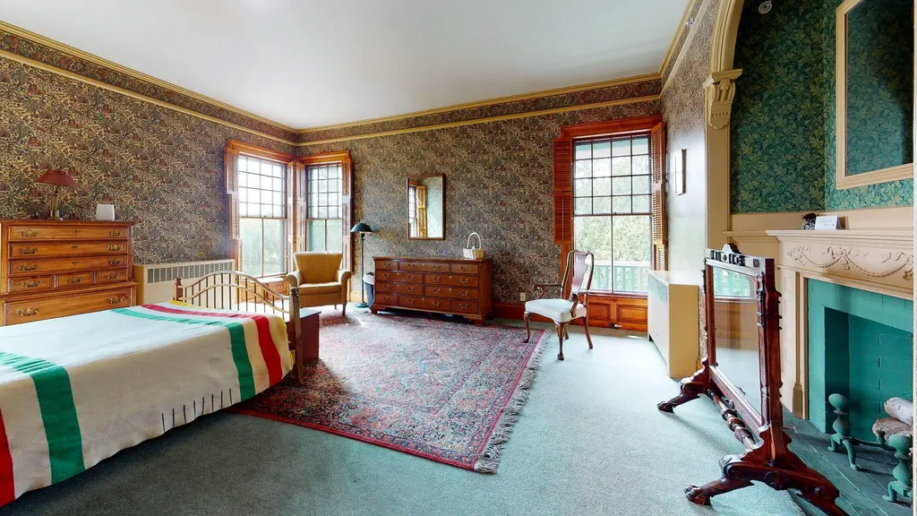 102 Cumberland Street Westbrook ME 04092