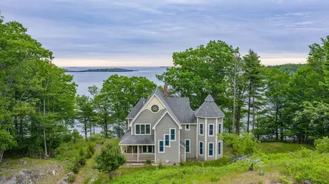 102 East Side Dr, Diamond Cove Portland ME 04109