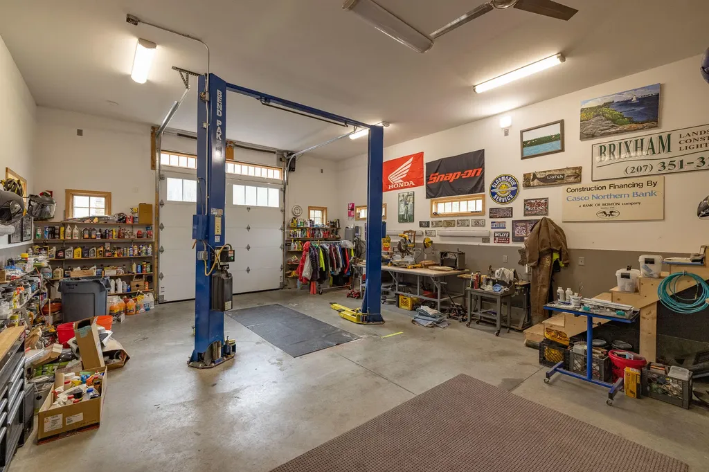 504 Brixham Road Eliot ME 03903
