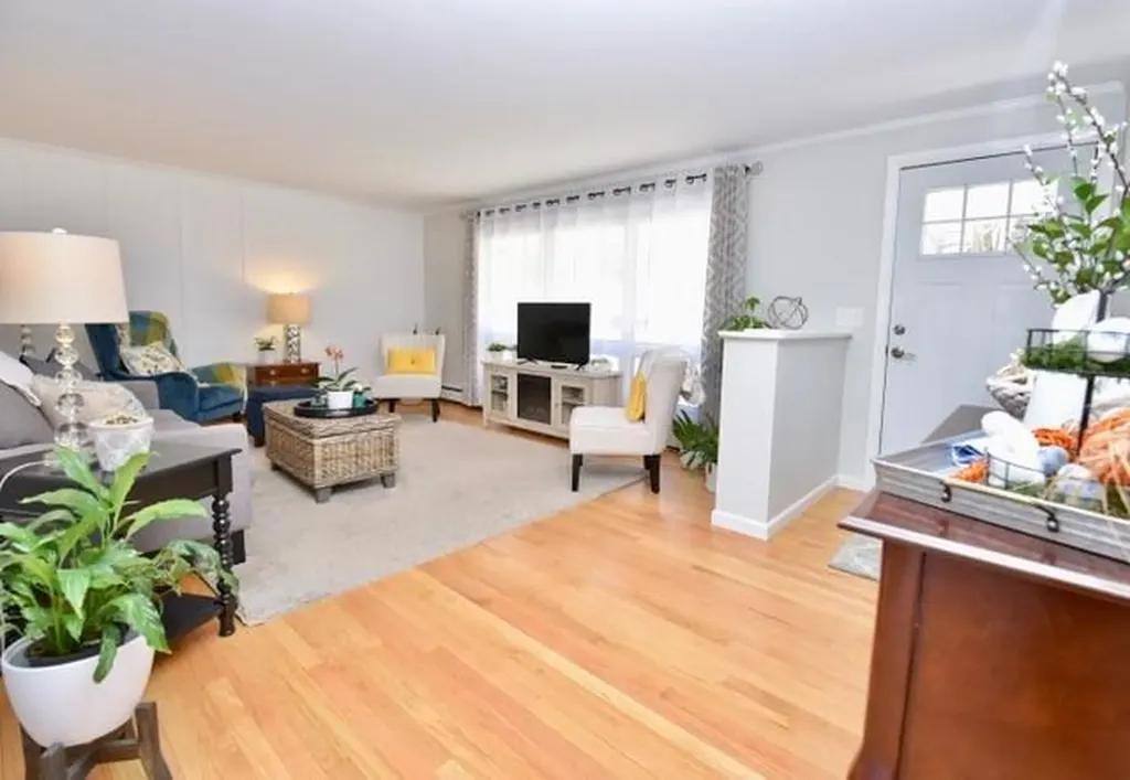 19 Longview Terrace Kennebunk ME 04043