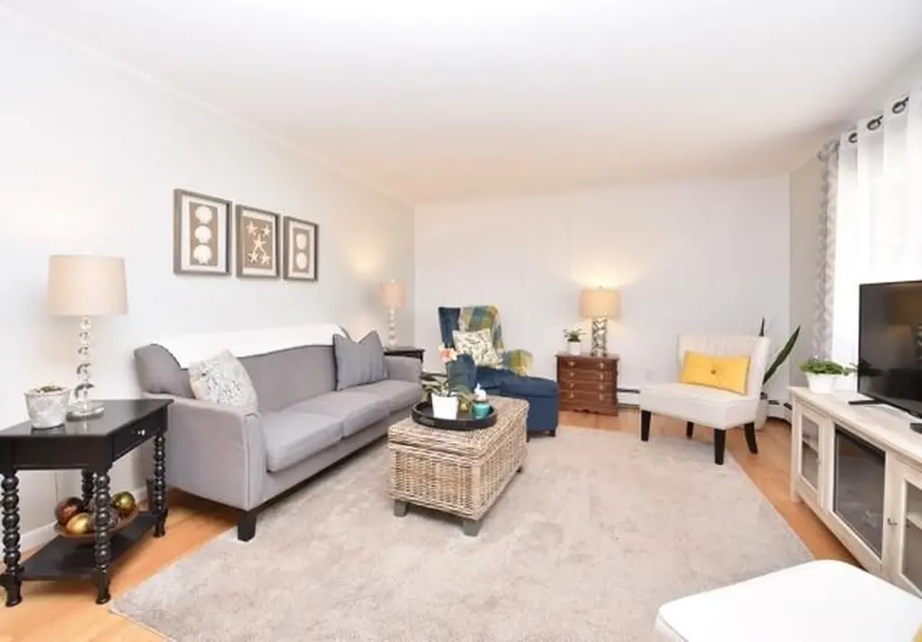 19 Longview Terrace Kennebunk ME 04043