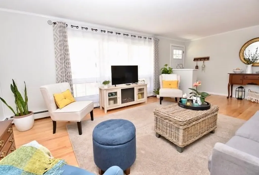 19 Longview Terrace Kennebunk ME 04043