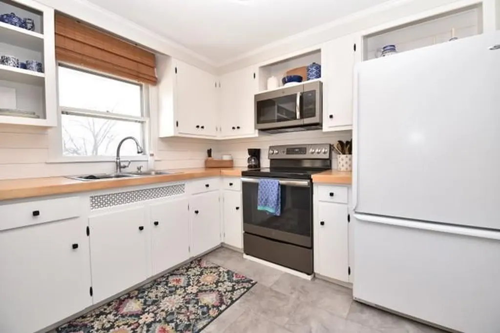 19 Longview Terrace Kennebunk ME 04043