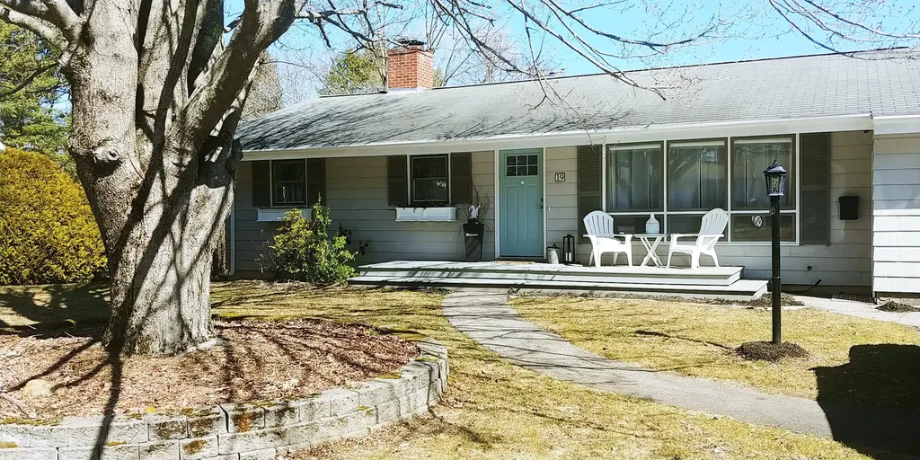 19 Longview Terrace Kennebunk ME 04043
