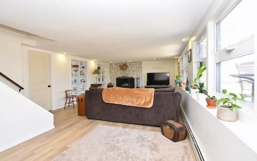 19 Longview Terrace Kennebunk ME 04043