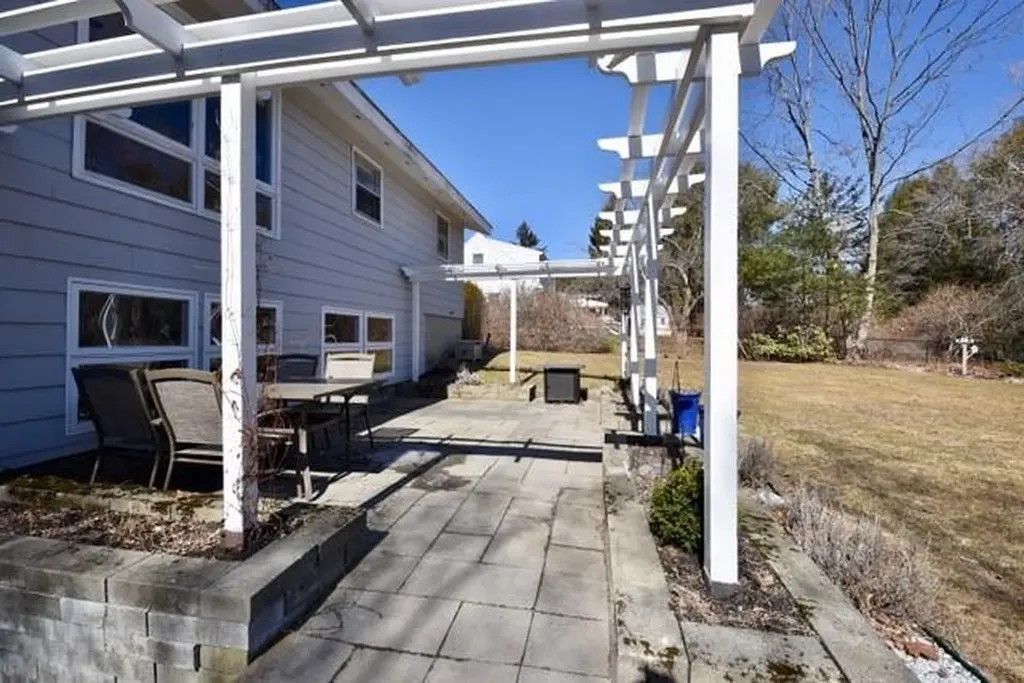 19 Longview Terrace Kennebunk ME 04043