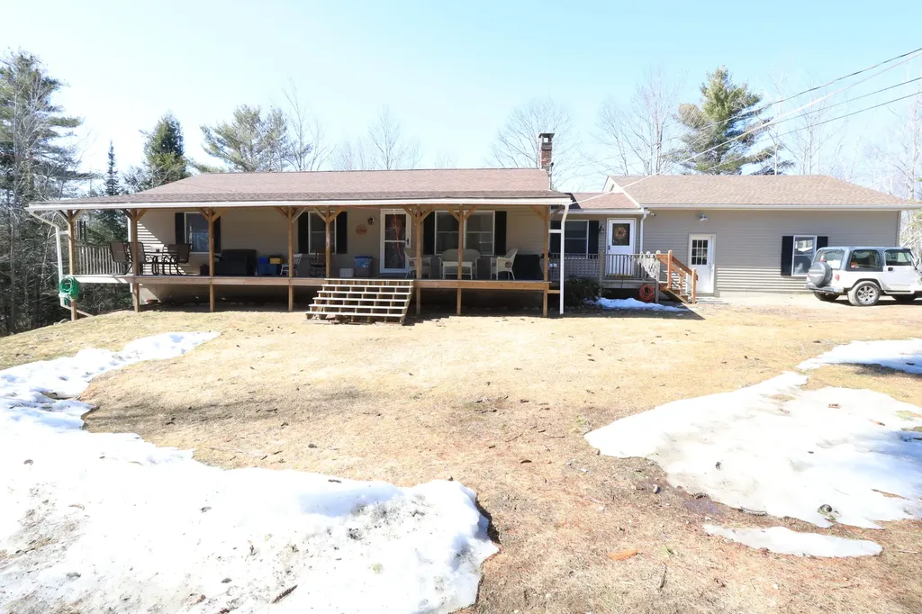 36 Byers Lane Hermon ME 04401
