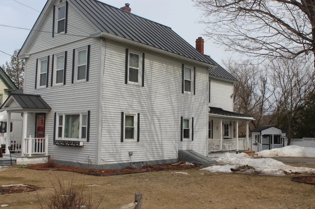 16 Chandler Street Houlton ME 04730