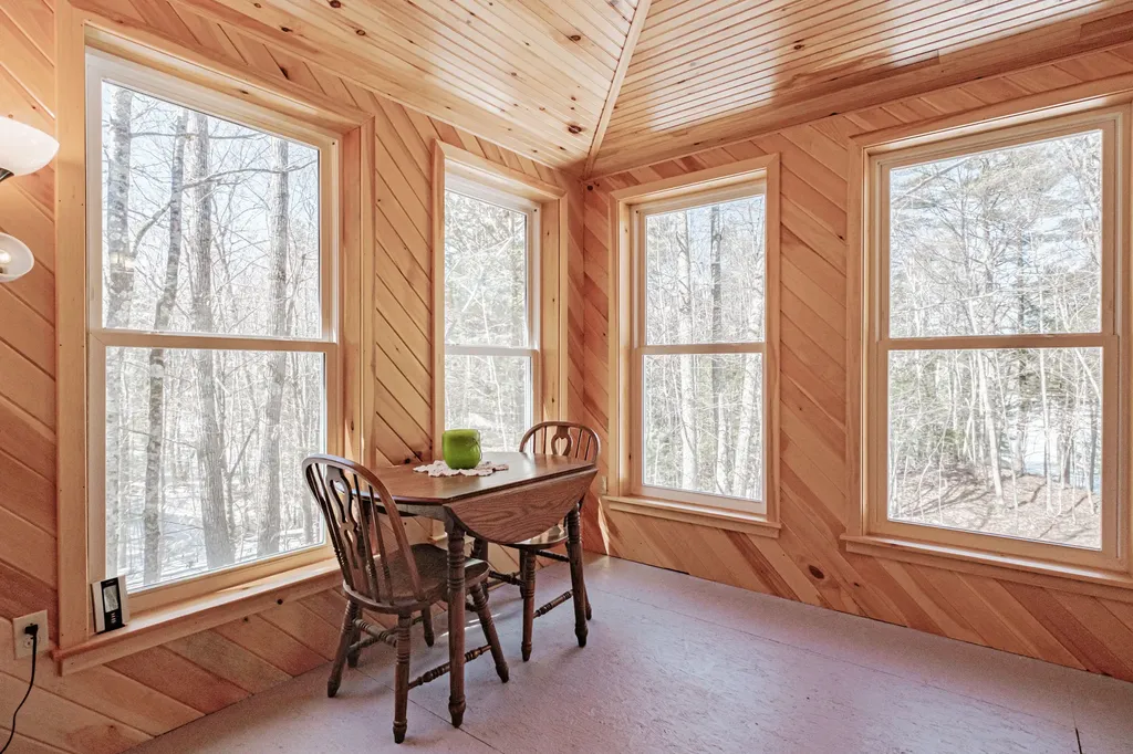 16 Twilight Trail Gray ME 04039