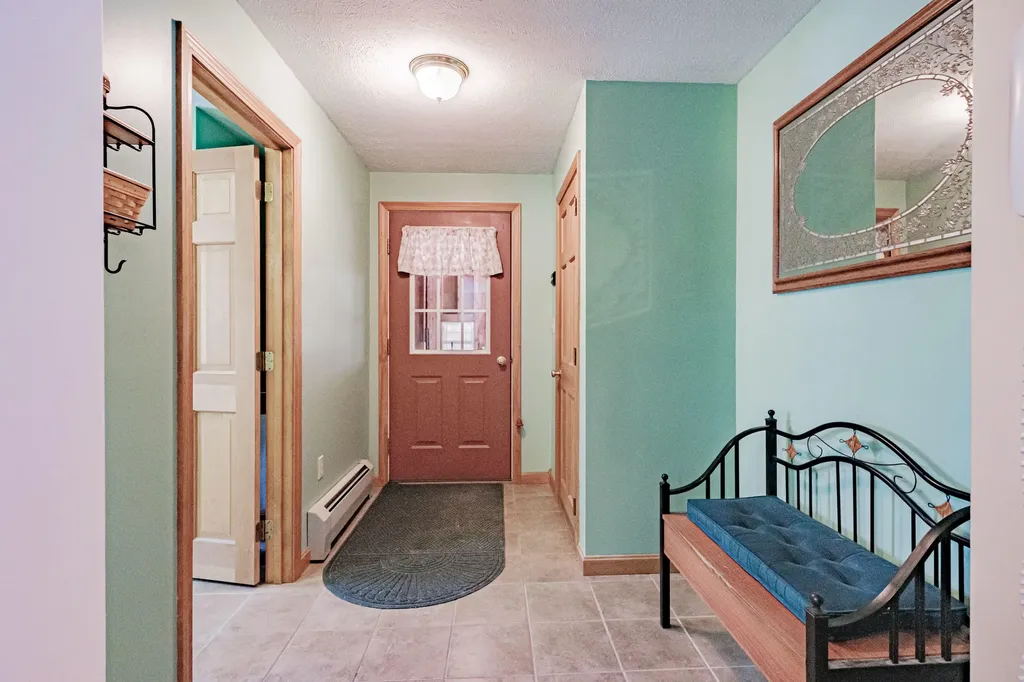 16 Twilight Trail Gray ME 04039
