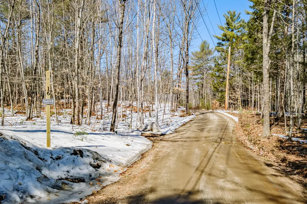 16 Twilight Trail Gray ME 04039