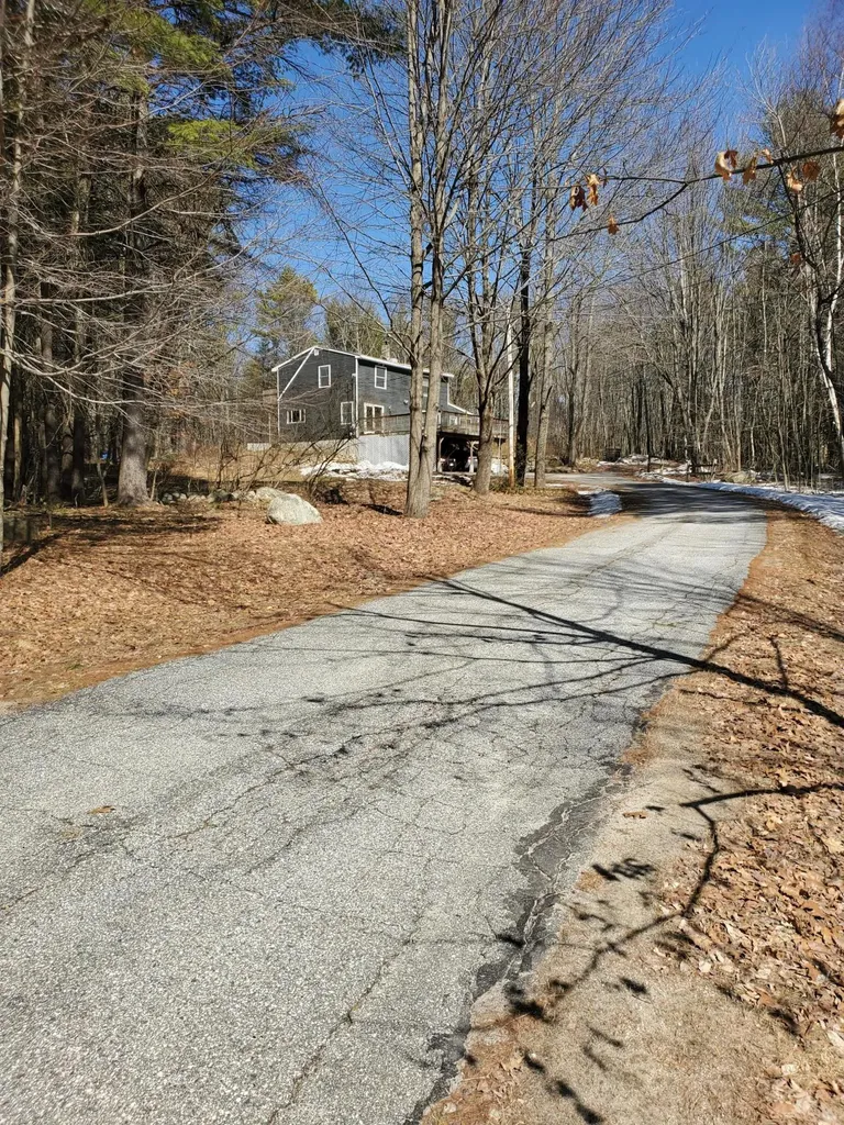112 N Raymond Road Gray ME 04039