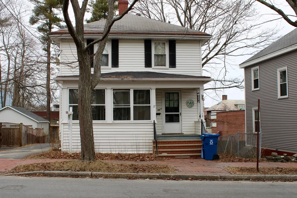 17 Pitt Street Portland ME 04103