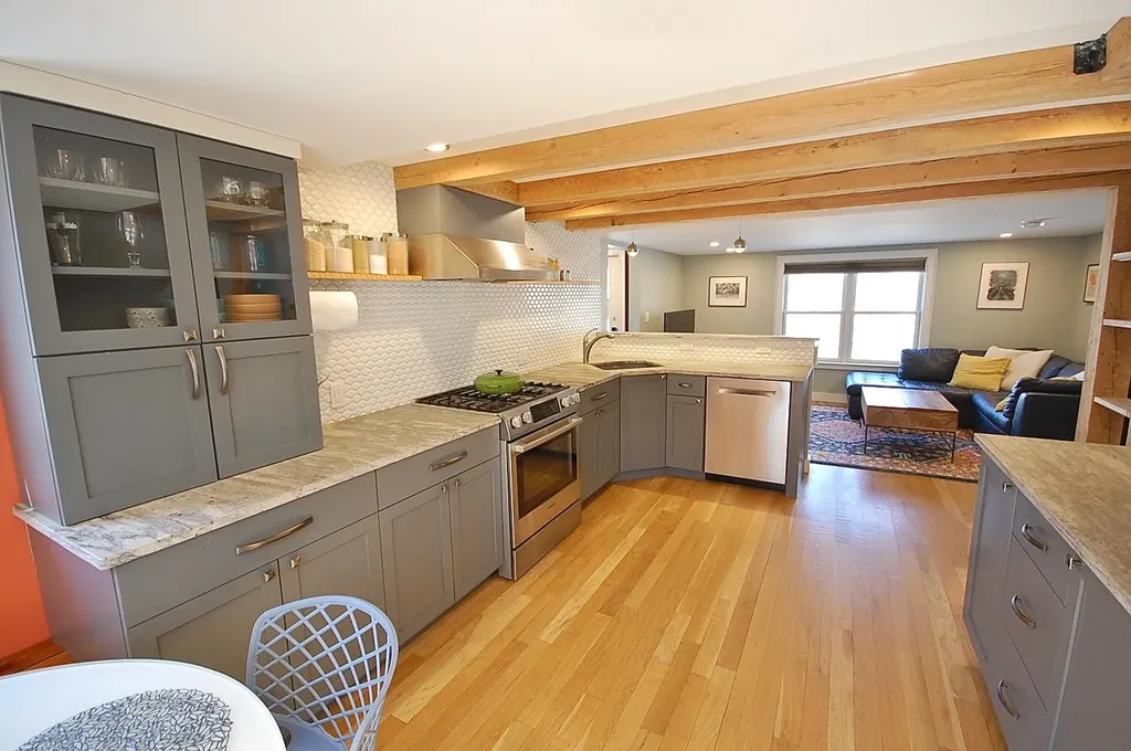 38 Fox Street Portland ME 04101