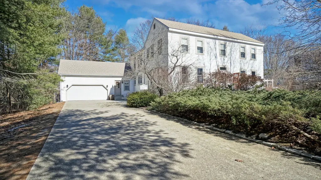 4 Littlefield Lane Scarborough ME 04074