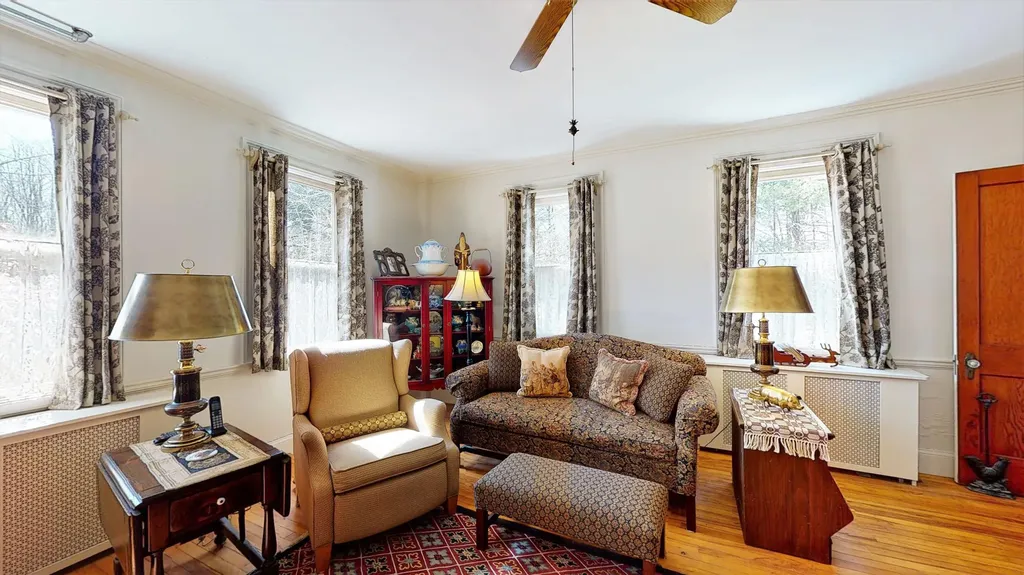 4 Littlefield Lane Scarborough ME 04074