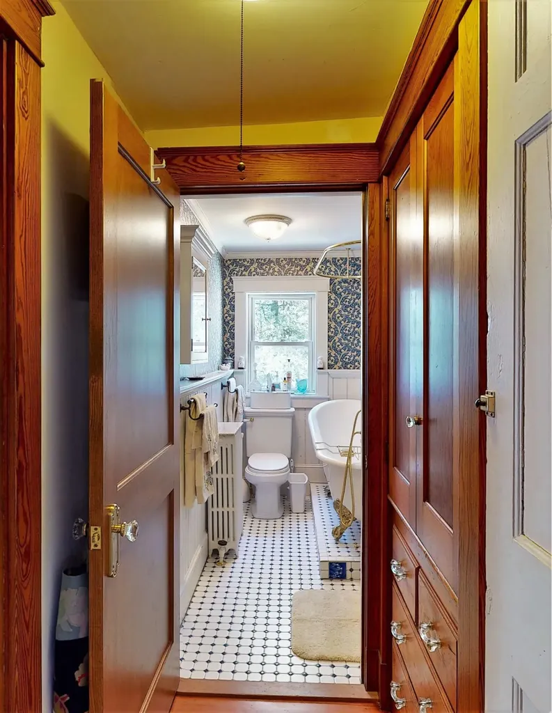 4 Littlefield Lane Scarborough ME 04074