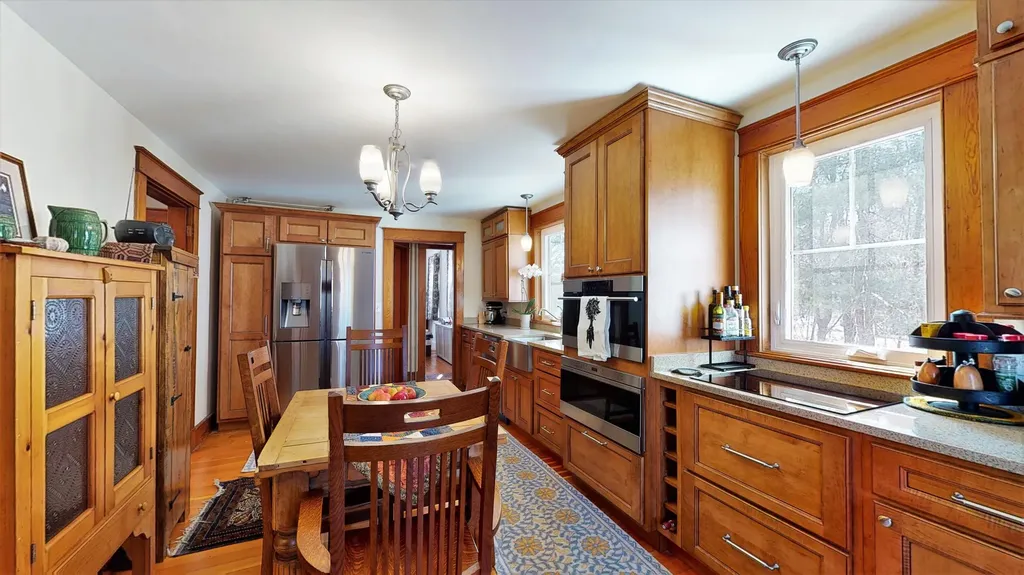 4 Littlefield Lane Scarborough ME 04074