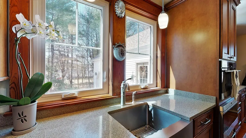 4 Littlefield Lane Scarborough ME 04074