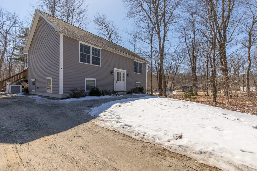 6 Dads Way Windham ME 04062
