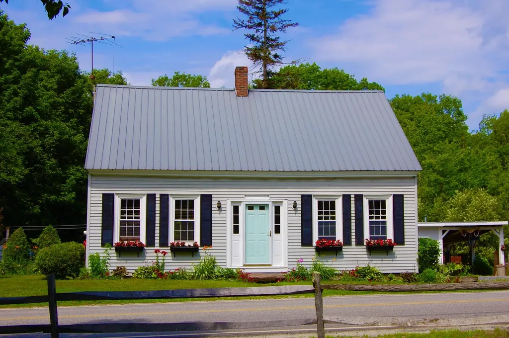 10 Lovejoy Pond Road Wayne ME 04284