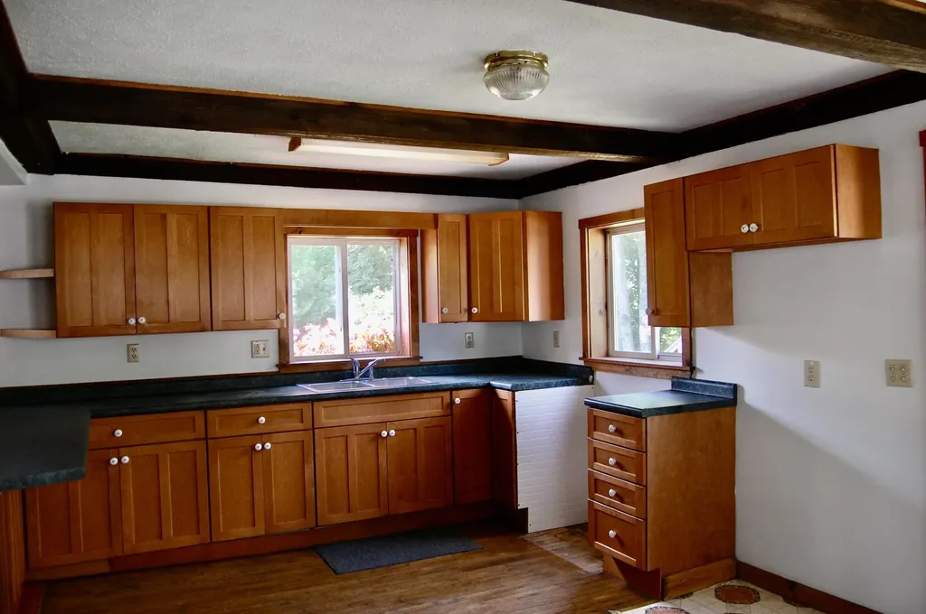 10 Lovejoy Pond Road Wayne ME 04284