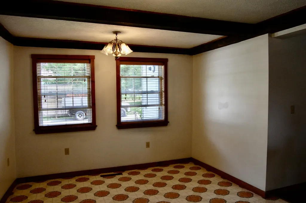 10 Lovejoy Pond Road Wayne ME 04284