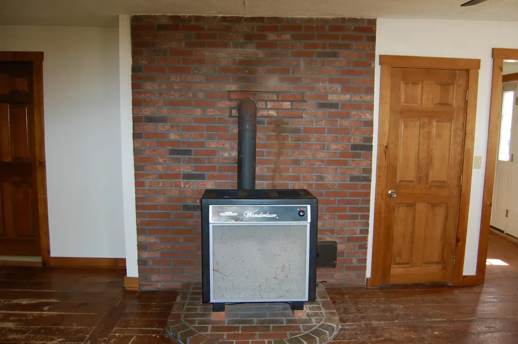10 Lovejoy Pond Road Wayne ME 04284