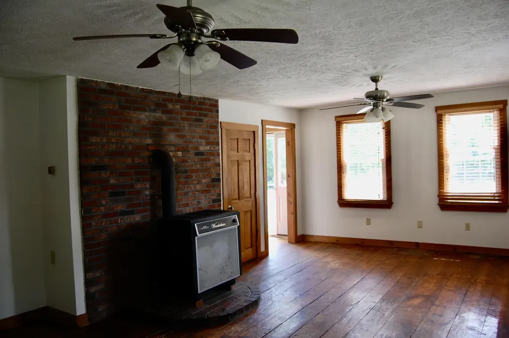 10 Lovejoy Pond Road Wayne ME 04284