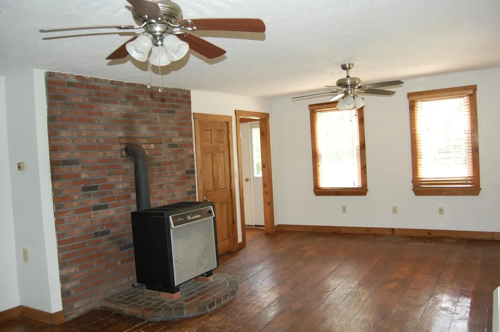 10 Lovejoy Pond Road Wayne ME 04284