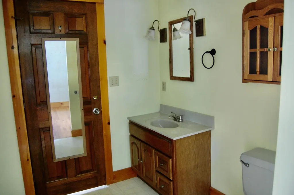 10 Lovejoy Pond Road Wayne ME 04284